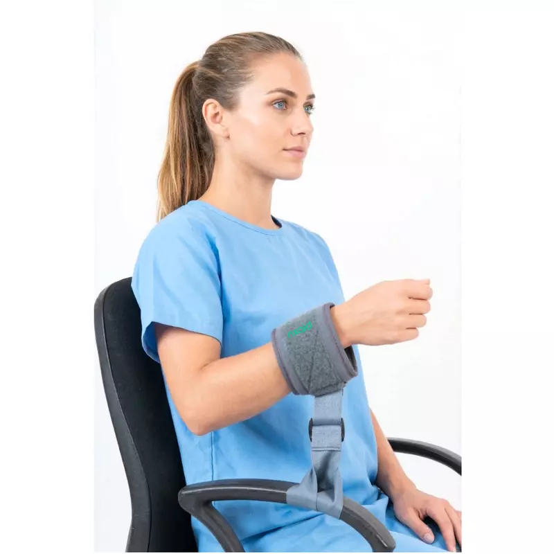 HAND RESTRAINER
