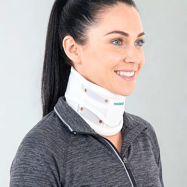 CERVICAL COLLAR HARD